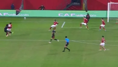 الحكم يخالف قانون اللعبة في ركلة جزاء الجيش الملكي