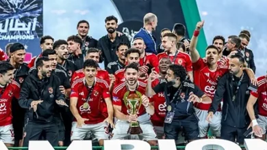 جلسة تصوير لكأس السوبر بالأهلي (فيديو)