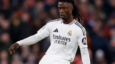 سر قوة نجم ريال مدريد.. كامافينجا يتدرّب على الملاكمة