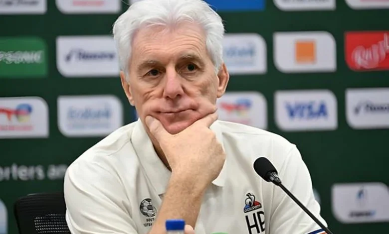 مدرب جنوب أفريقيا يعلن عدم خوض وديات قبل كأس الأمم
