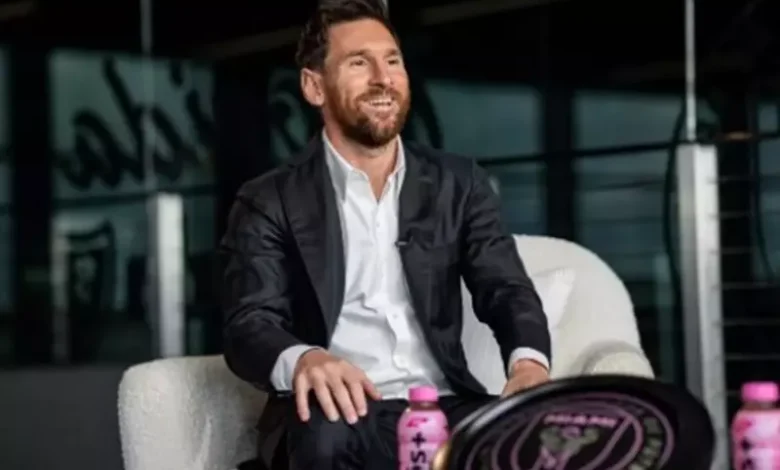 ميسي يكسر صمته عن برشلونة.. كأس العالم.. وموعد الاعتزال